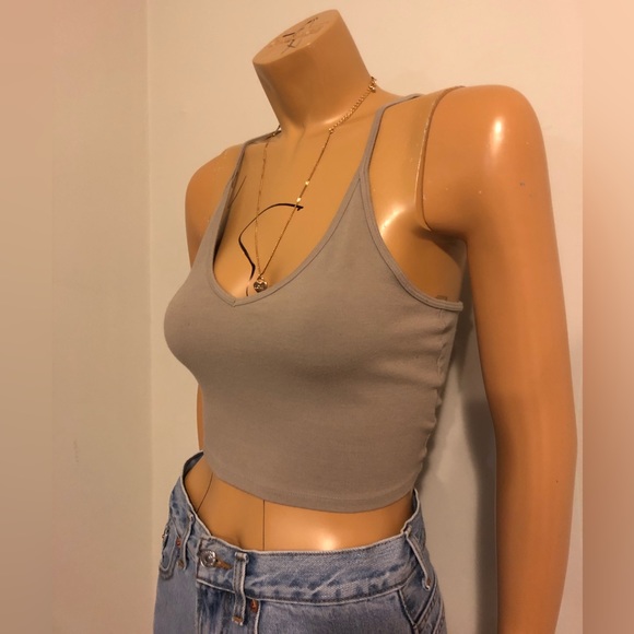 Sunday’s Best Tank Top - Picture 2 of 3